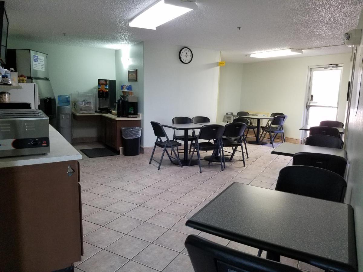 Simple Rewards Inn Guymon Exterior photo